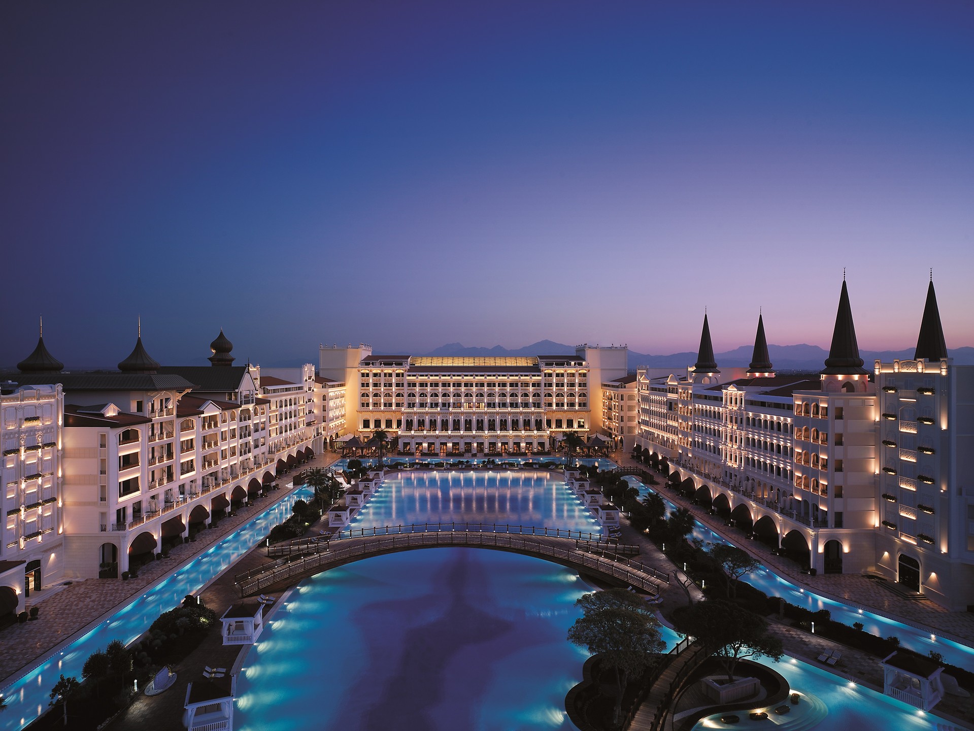 titanic-mardan-palace