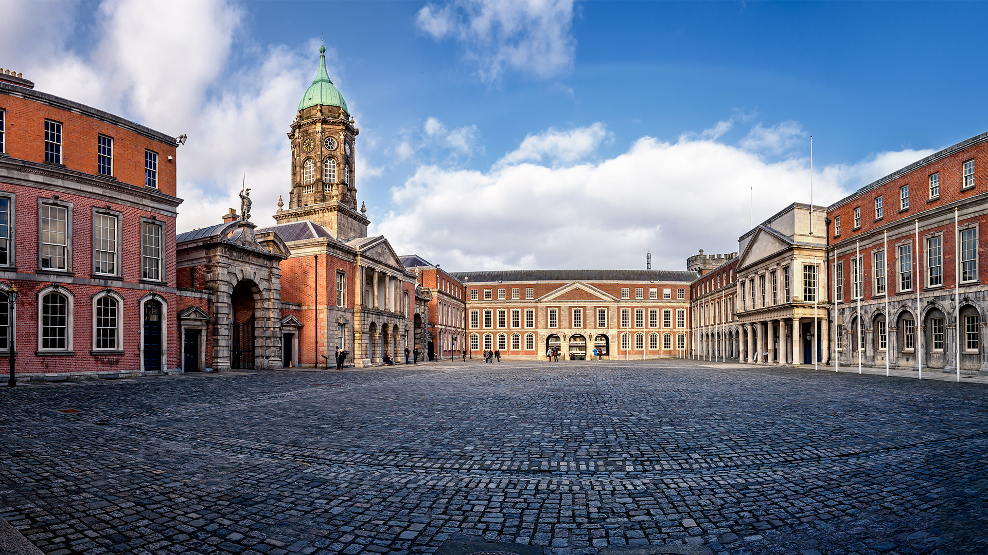 Türk Hava Yolları ile Krallıkların İzinde İngiltere & İskoçya & İrlanda 7 Gece 8 Gün | Kurban Bayramı |