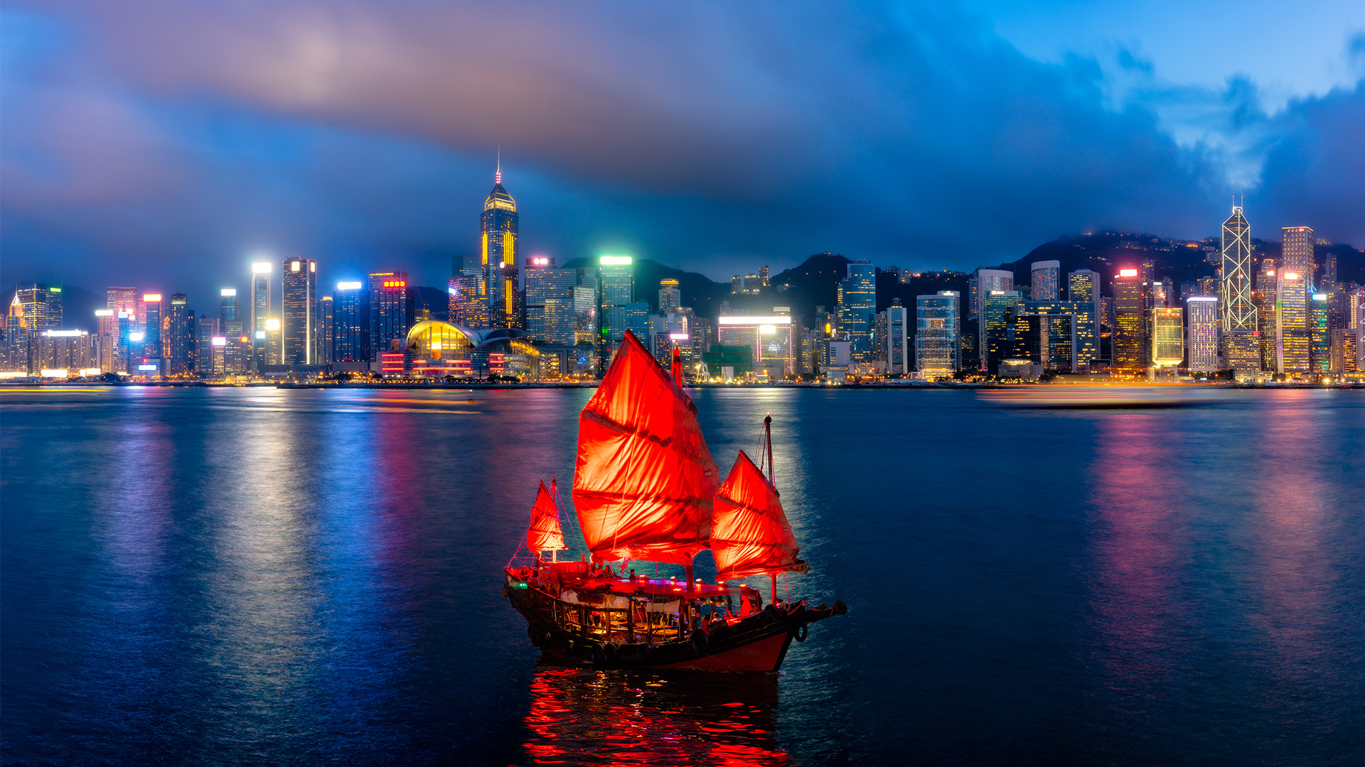 Emirates Hava Yolları ile Hong Kong & Japonya 9 Gece | Sömestir |