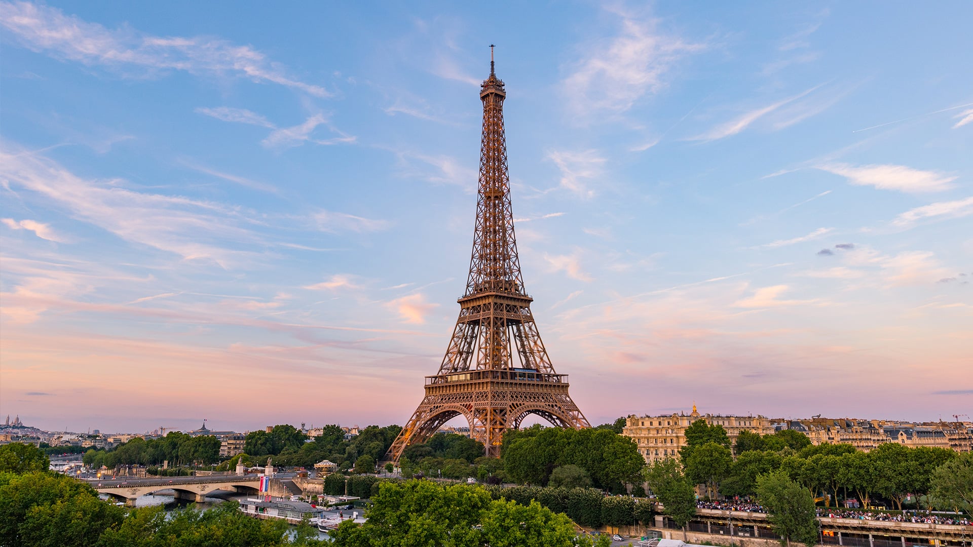 Türk Hava Yolları ile Paris 4 Gece 5 Gün | Yılbaşı |