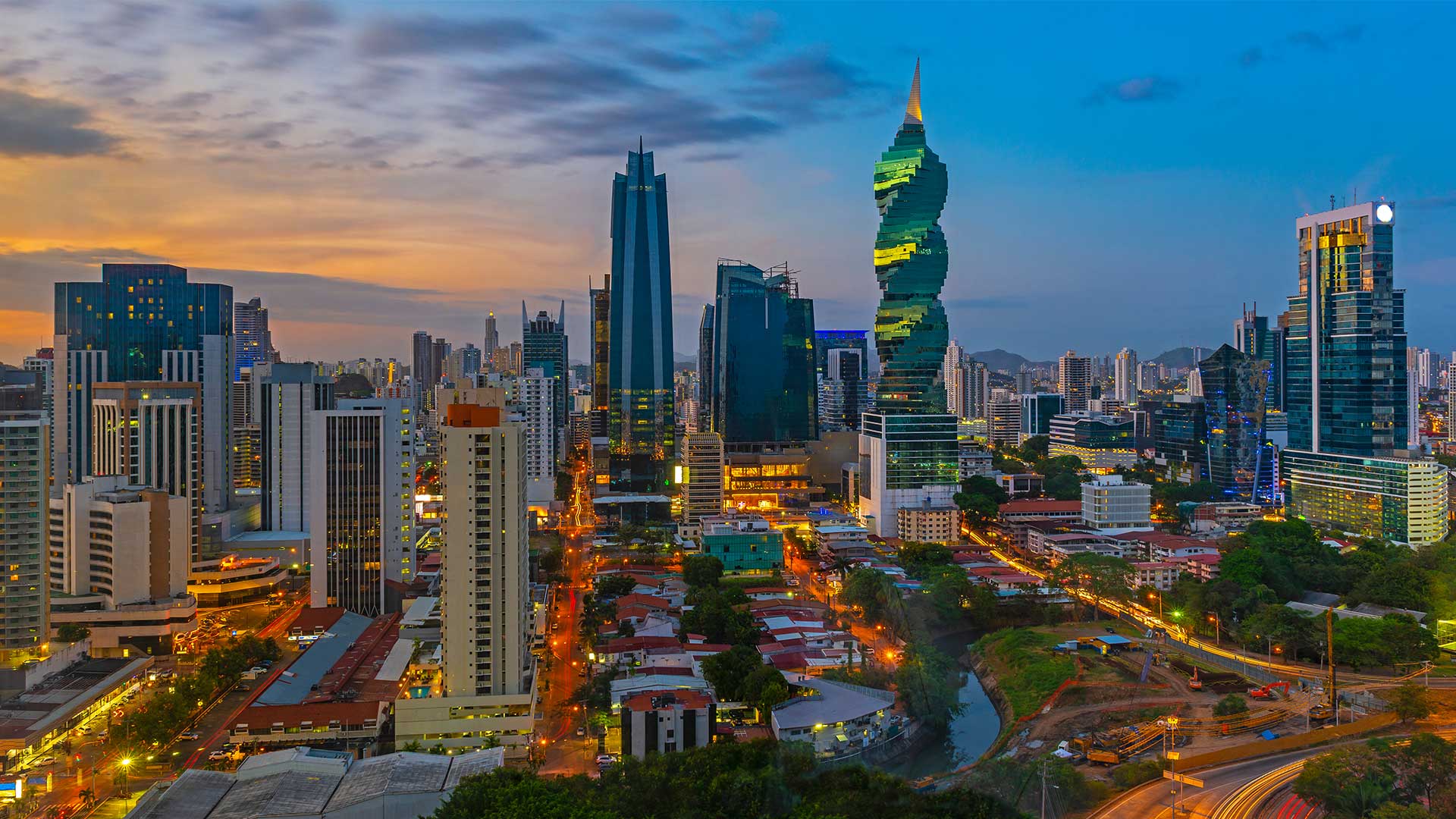 Celebrity Summit ile Panama Kanalı Panama & Los Angeles & Meksika & Kolombiya 12 Nisan